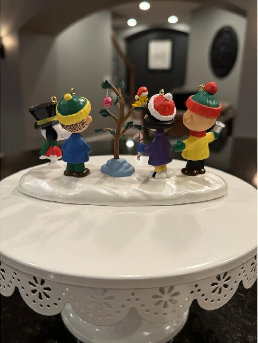 Hallmark Keepsake 1995 Charlie Brown  Christmas Set 5 Ornaments Snow Scene New